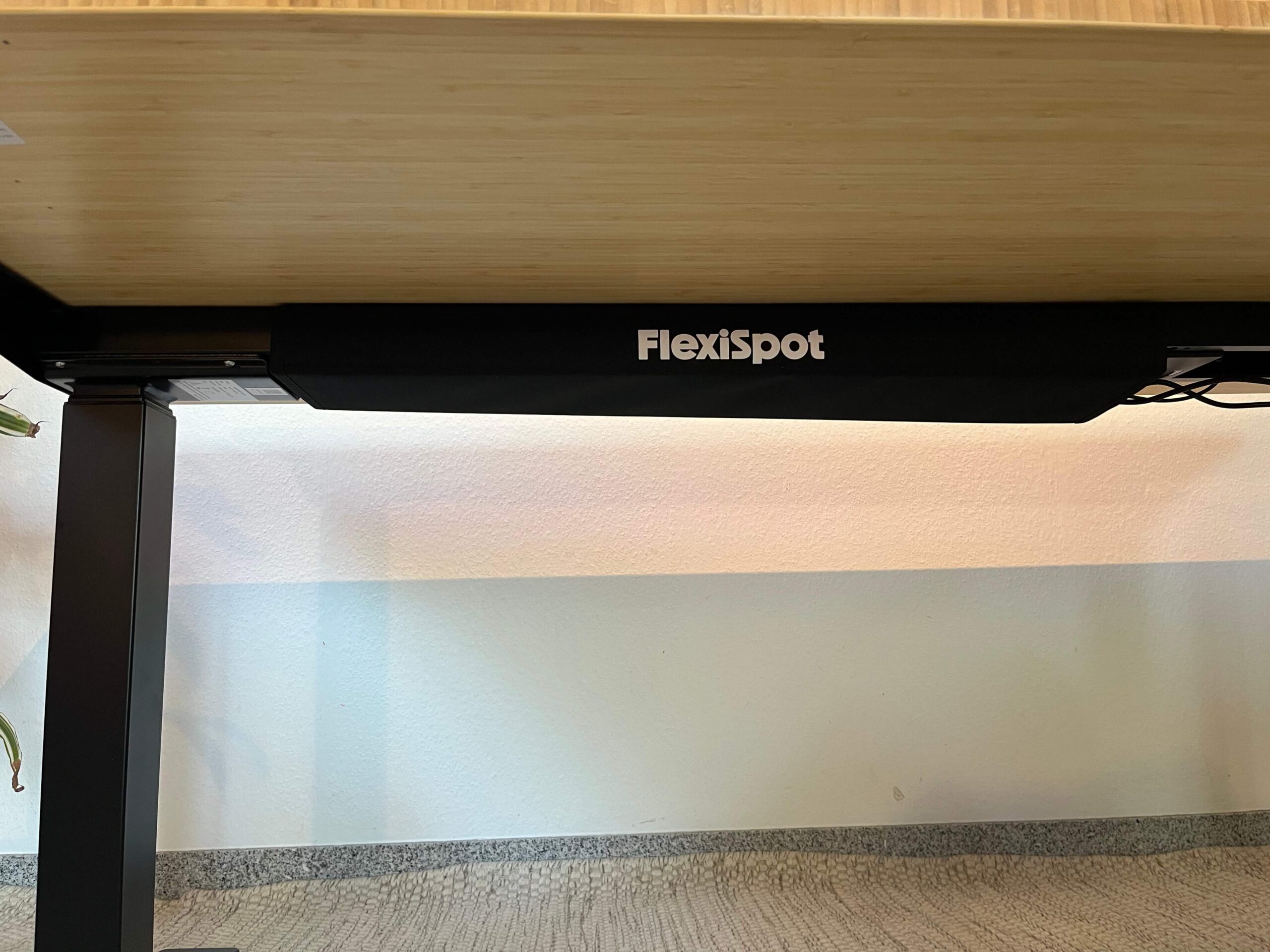 FlexiSpot E7 Pro -Kabelwanne FlexiSpot E7 Pro -Kabelwanne