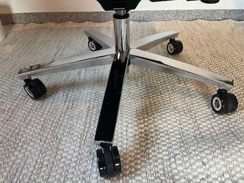 CLOUVOU PowerSeat - Fußkreuz & Rollen CLOUVOU PowerSeat - Fußkreuz & Rollen