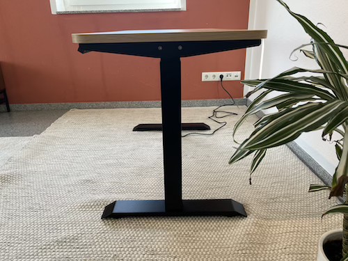 Desktronic HomeOne - Seitenansicht